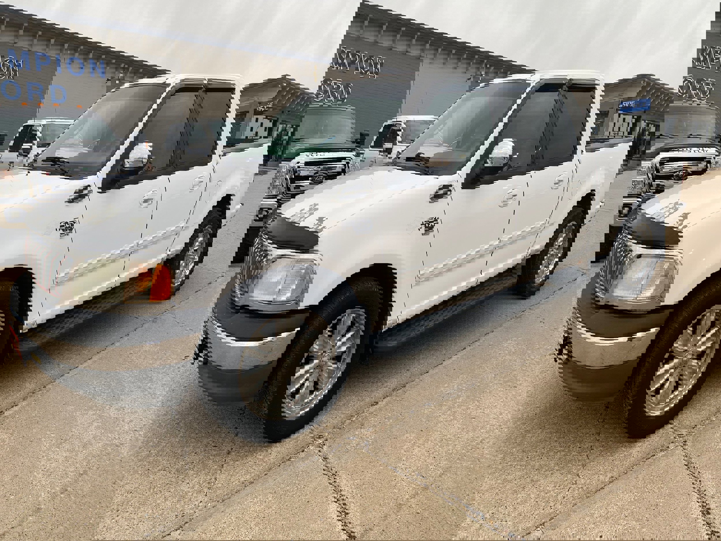 Used 2002 Ford F-150 XLT with VIN 1FTRW07672KB07098 for sale in Carroll, IA