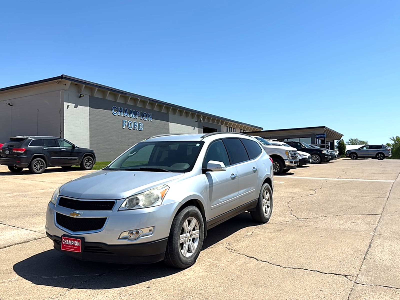 Used 2011 Chevrolet Traverse 1LT with VIN 1GNKRGED4BJ346351 for sale in Carroll, IA