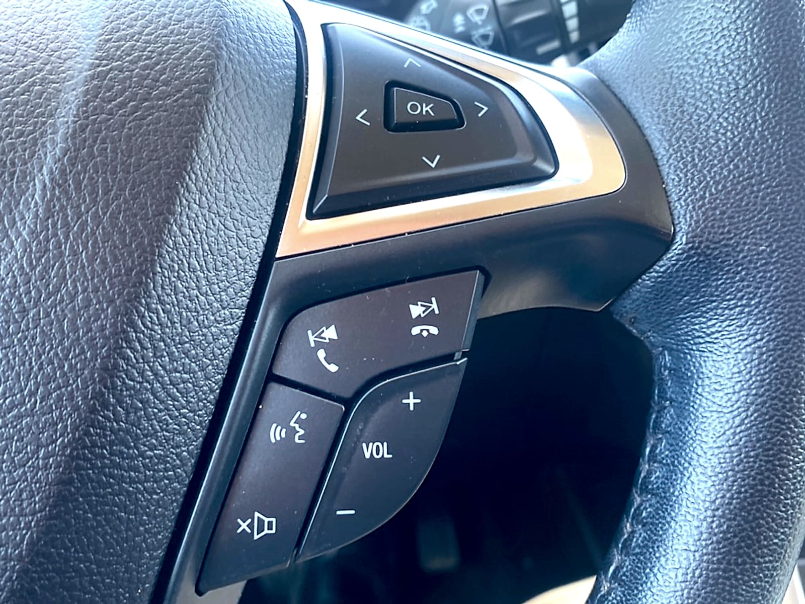 2023 Ford Edge SEL - Photo 27