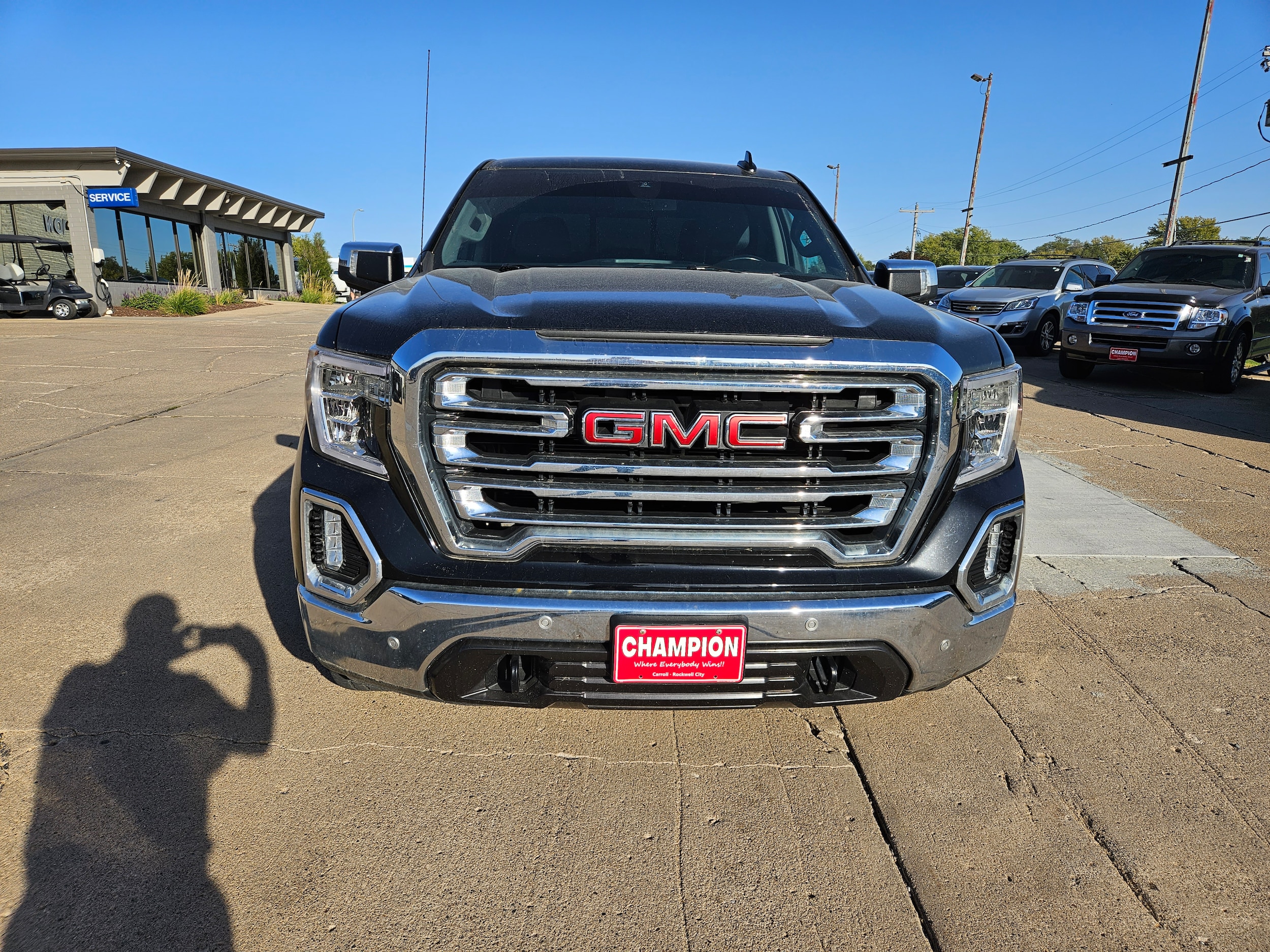 Used 2020 GMC Sierra 1500 SLT with VIN 3GTU9DED1LG120125 for sale in Carroll, IA