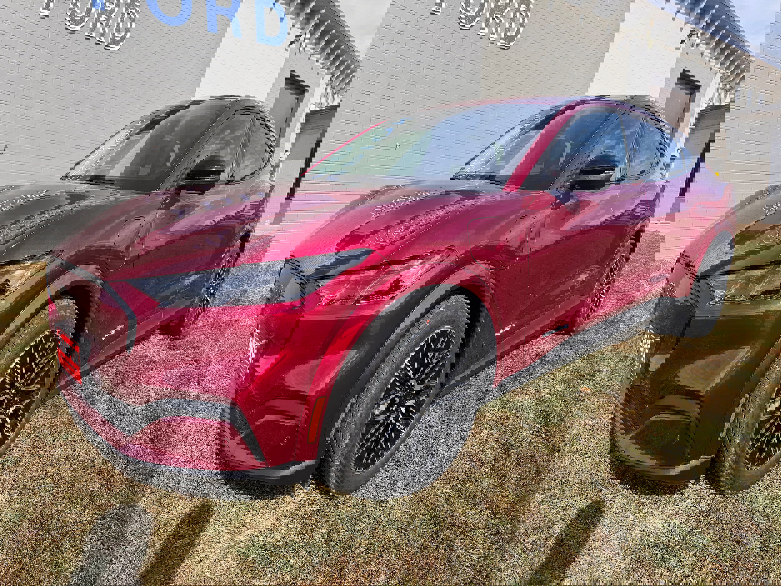 2025 Ford Mustang Mach-E Premium photo 2