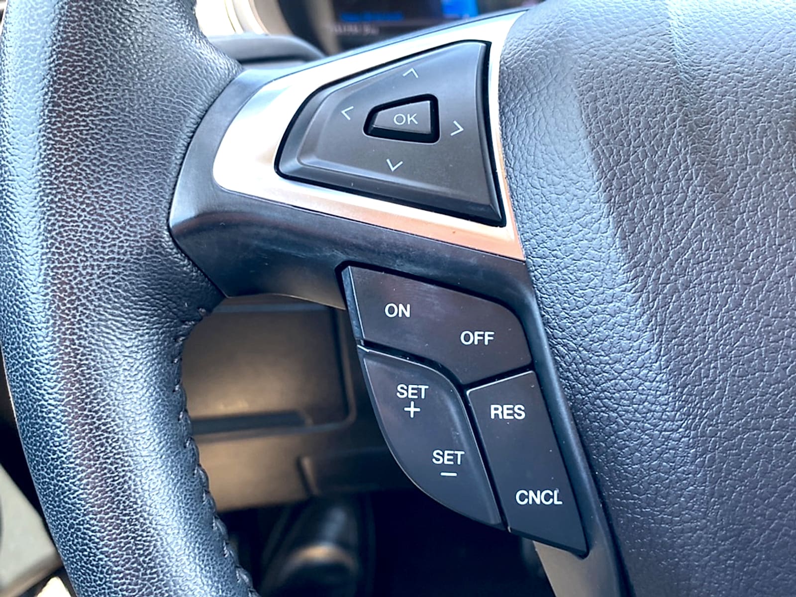 2023 Ford Edge SEL - Photo 24