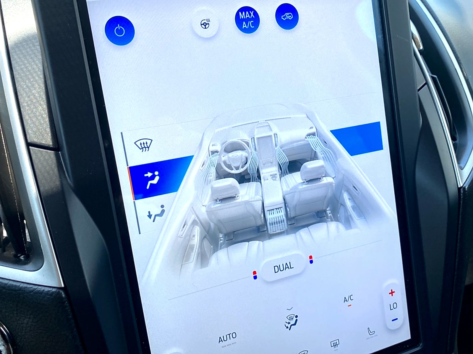 2023 Ford Edge SEL - Photo 20
