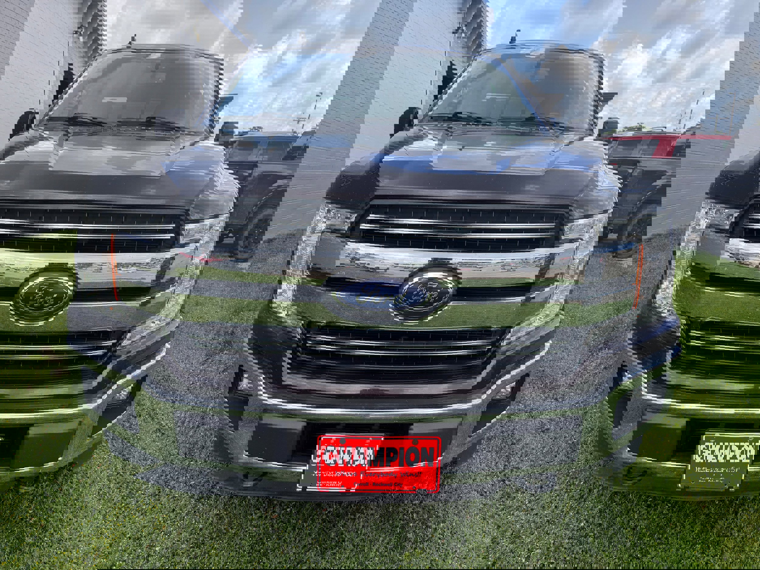 2019 Ford F-150 Lariat photo 3