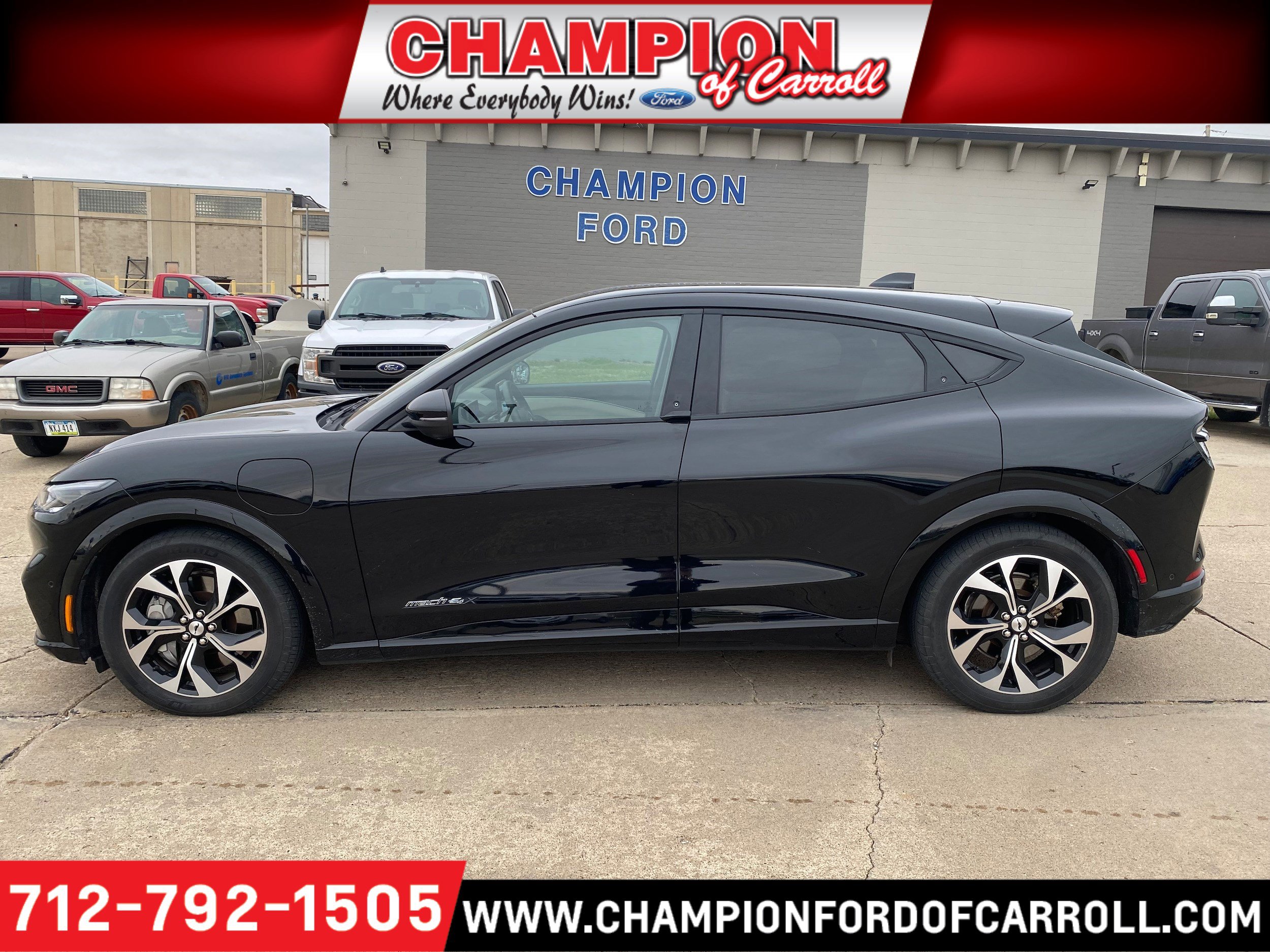 2022 Ford Mustang Mach-E Premium AWD 