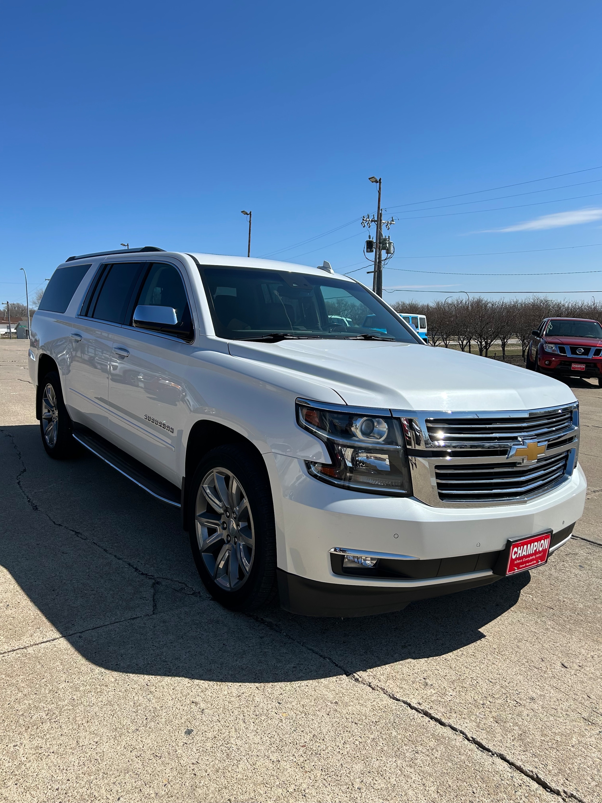 Used 2017 Chevrolet Suburban Premier with VIN 1GNSKJKC2HR173288 for sale in Carroll, IA