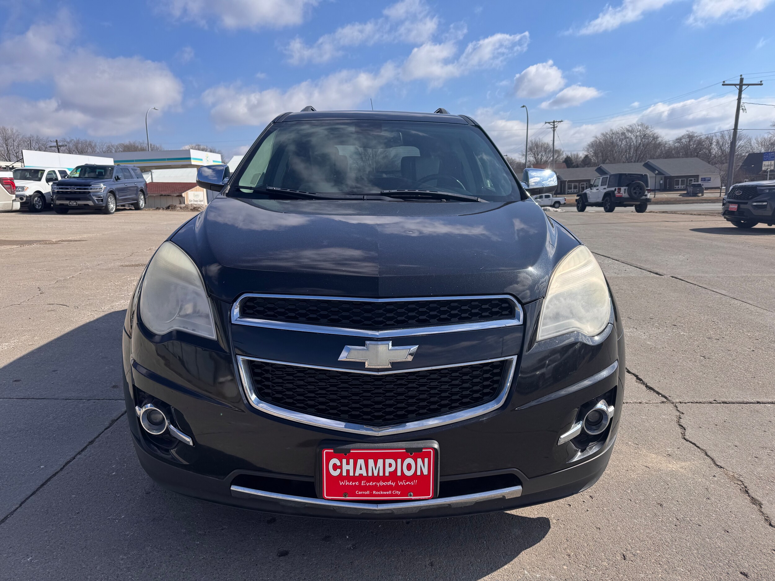 2010 Chevrolet Equinox photo 3
