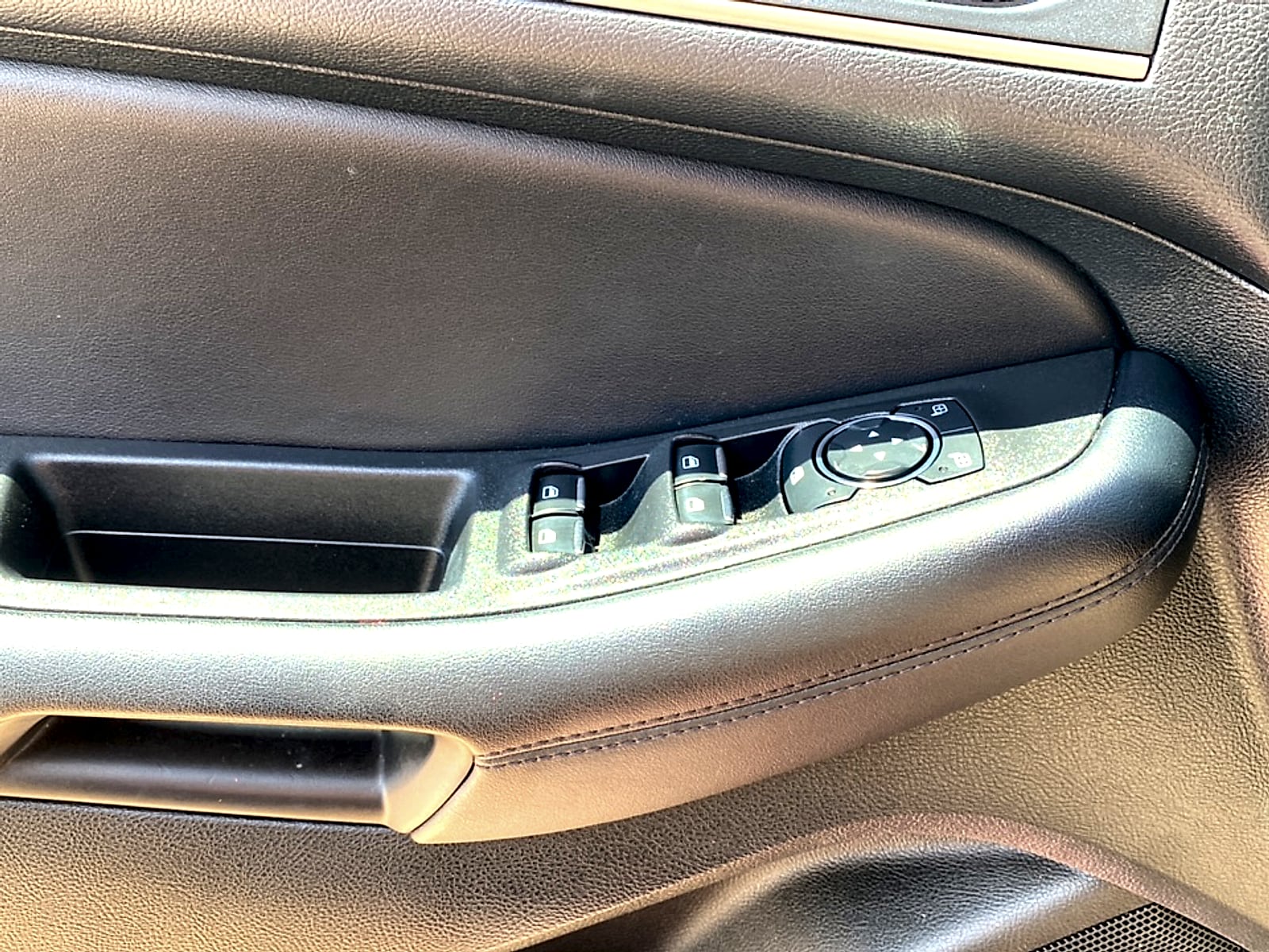 2023 Ford Edge SEL - Photo 17
