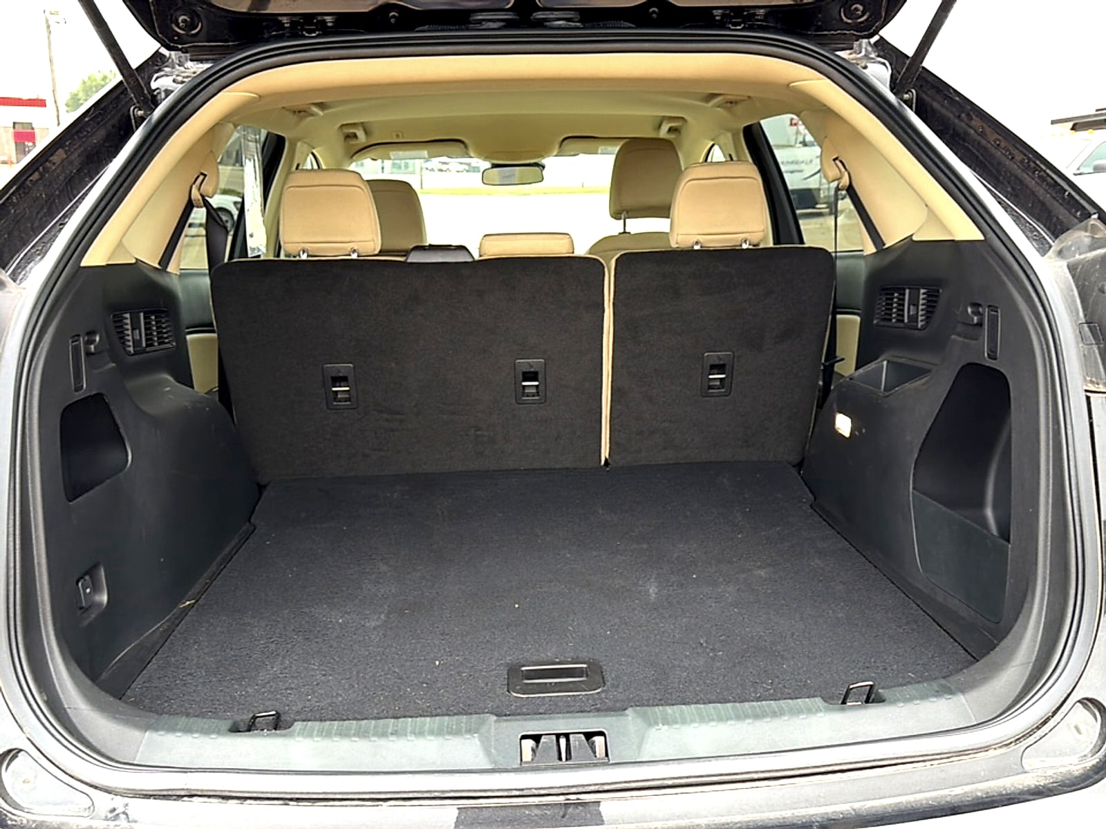 2024 Ford Edge SE - Photo 16