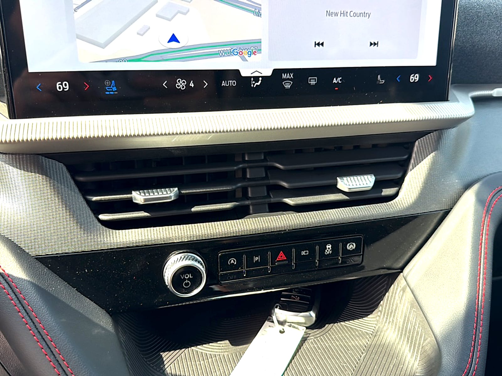 2026 Ford Explorer ST - Photo 20