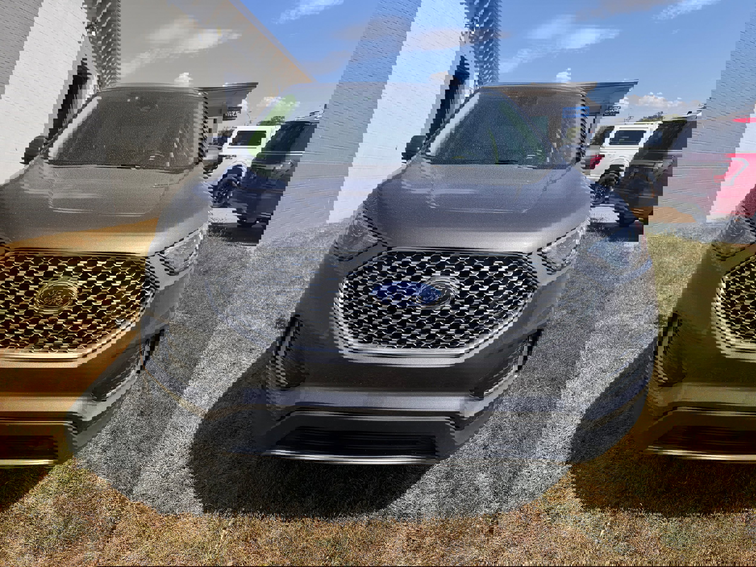 2024 Ford Edge SEL photo 3