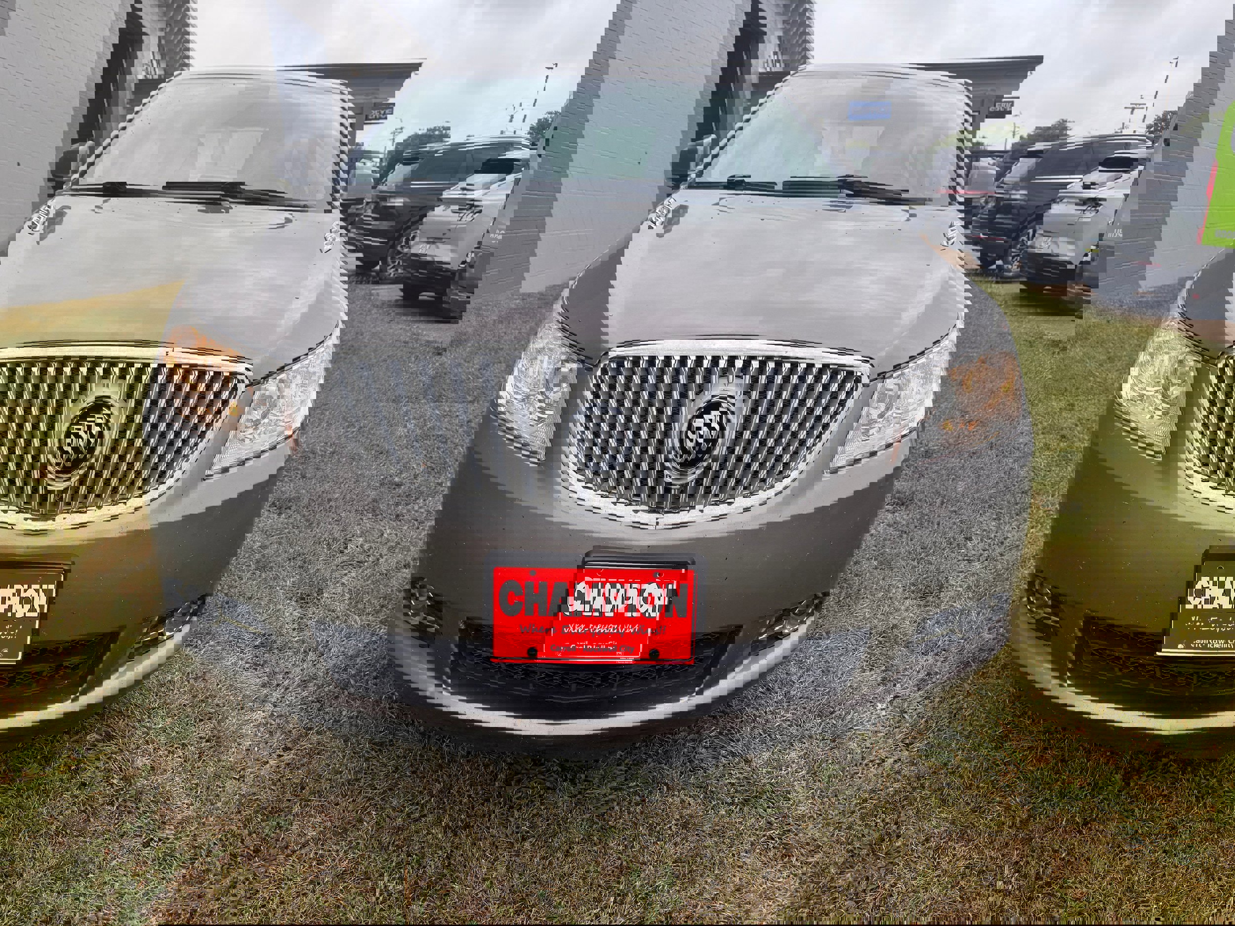 2010 Buick LaCrosse CXL photo 3