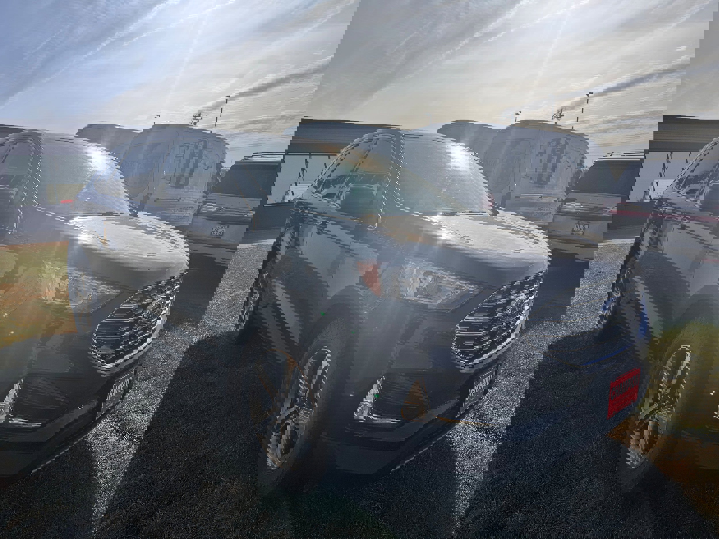 2022 Ford Edge SEL photo 4