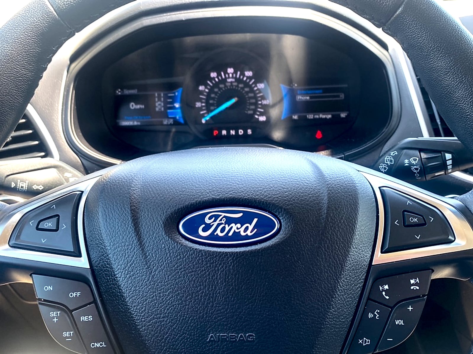 2023 Ford Edge SEL - Photo 18