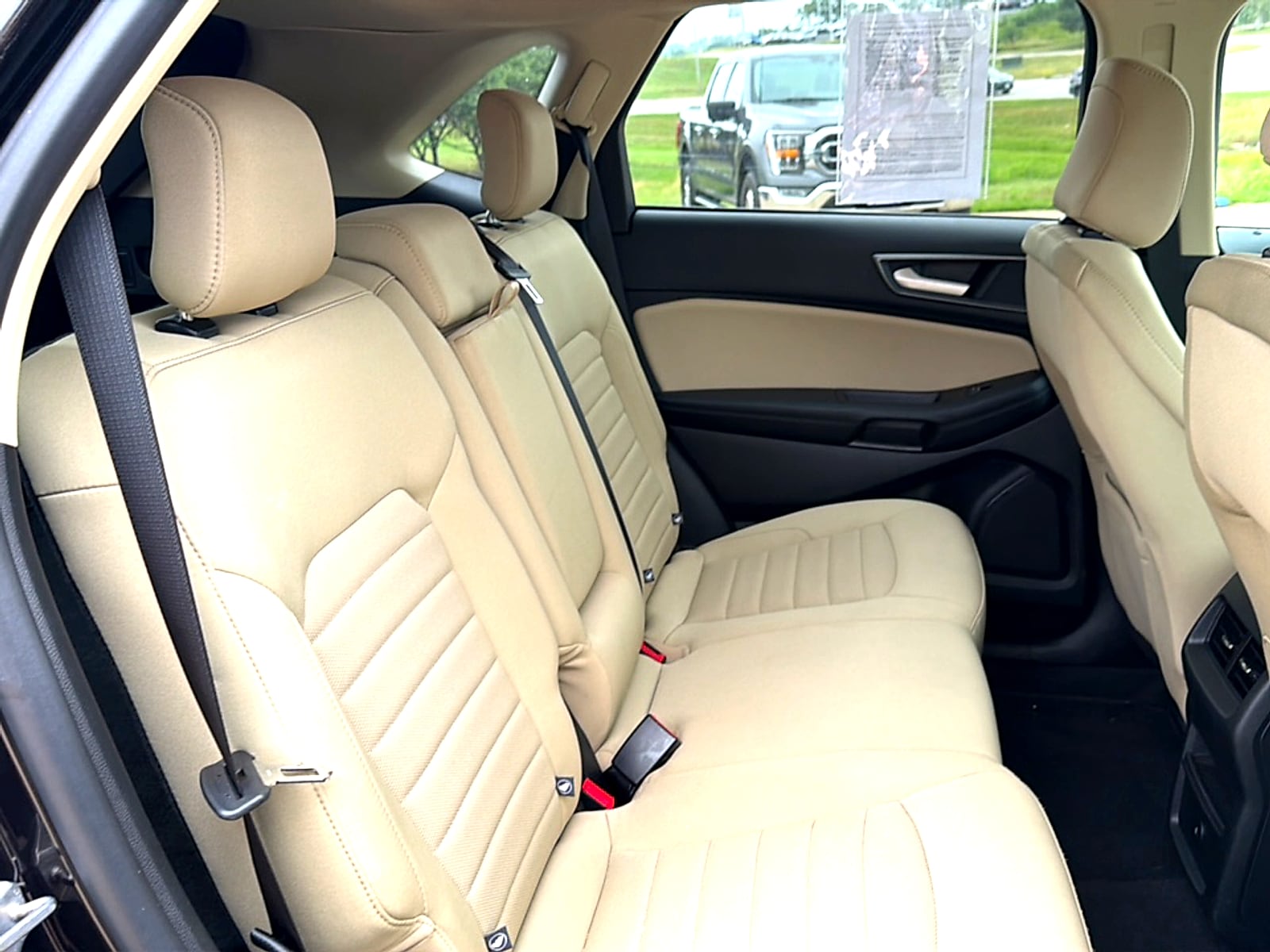 2024 Ford Edge SE - Photo 14