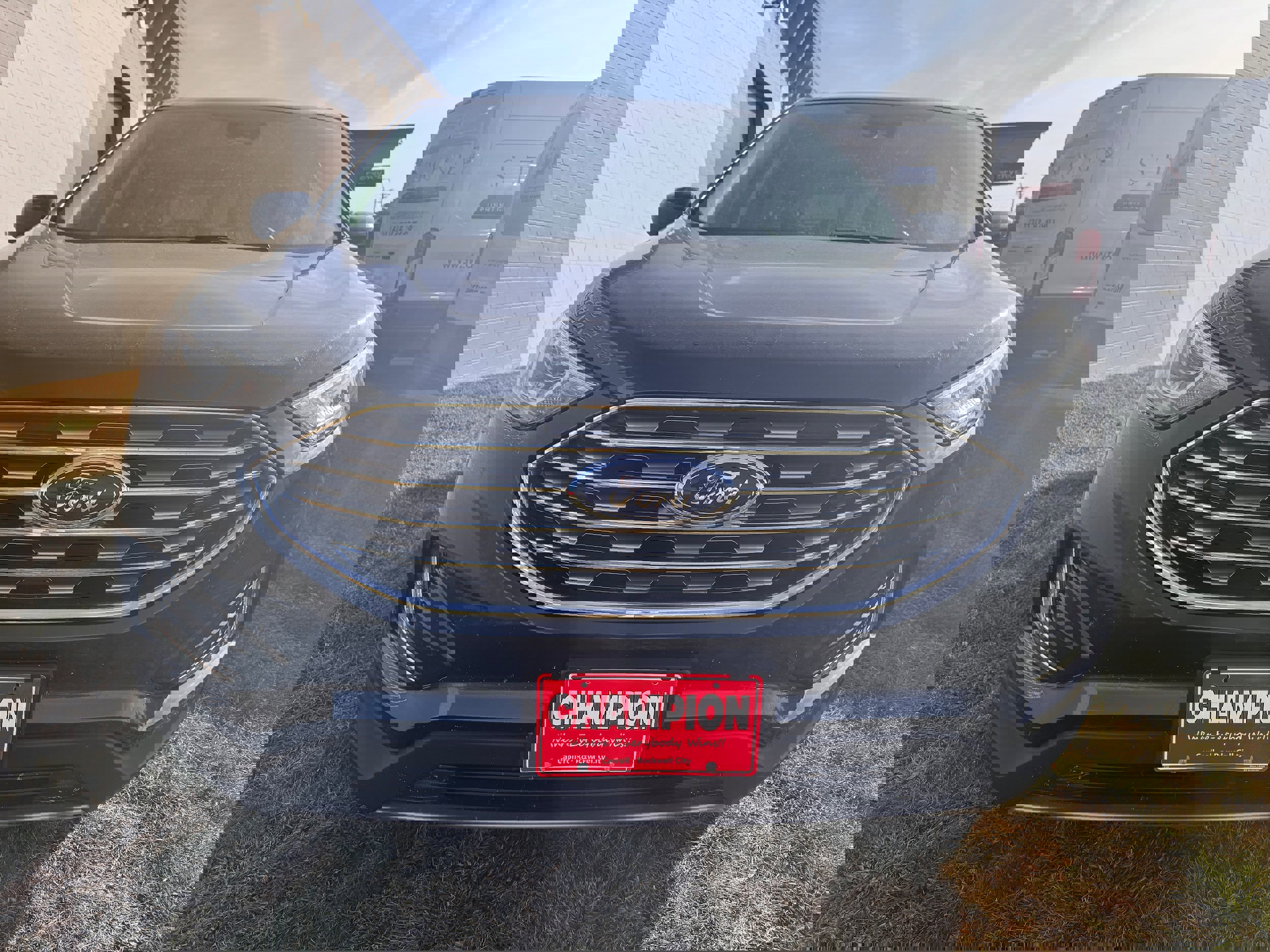 2022 Ford Edge SEL photo 3