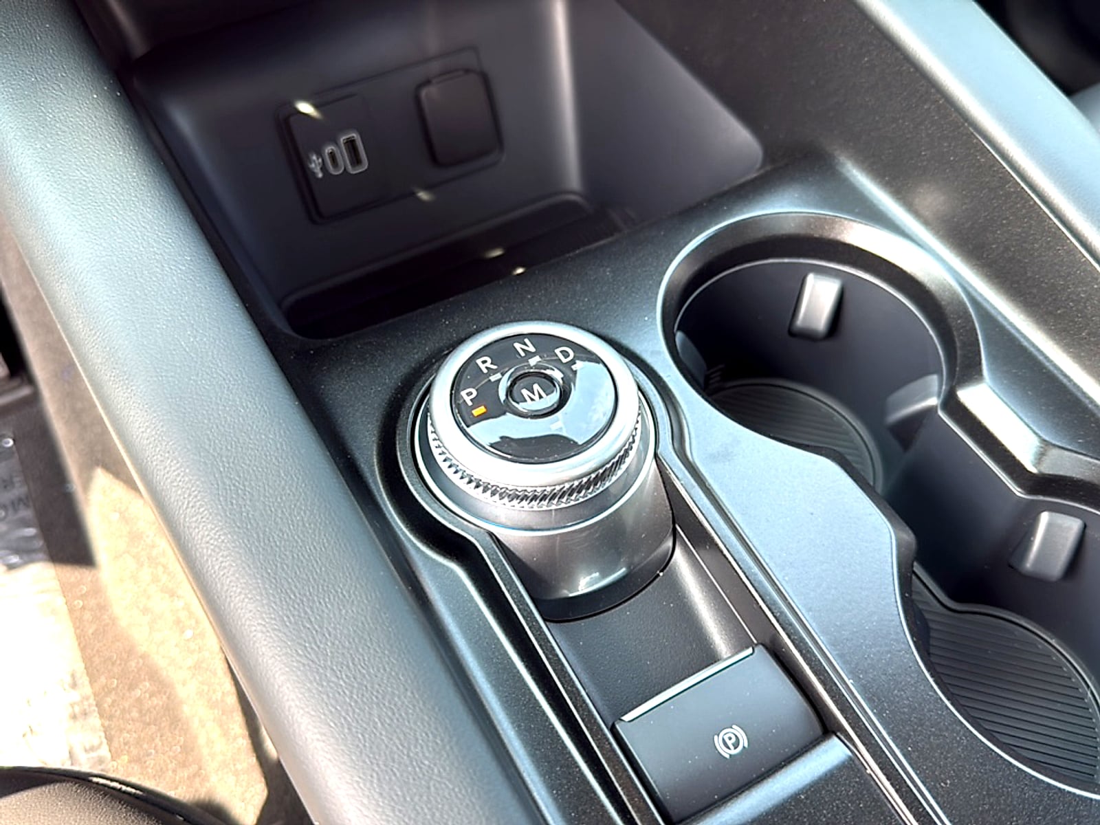 2026 Ford Explorer ST - Photo 26