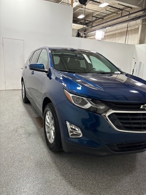 Used 2020 Chevrolet Equinox LT with VIN 2GNAXKEV0L6284927 for sale in Avon, IN