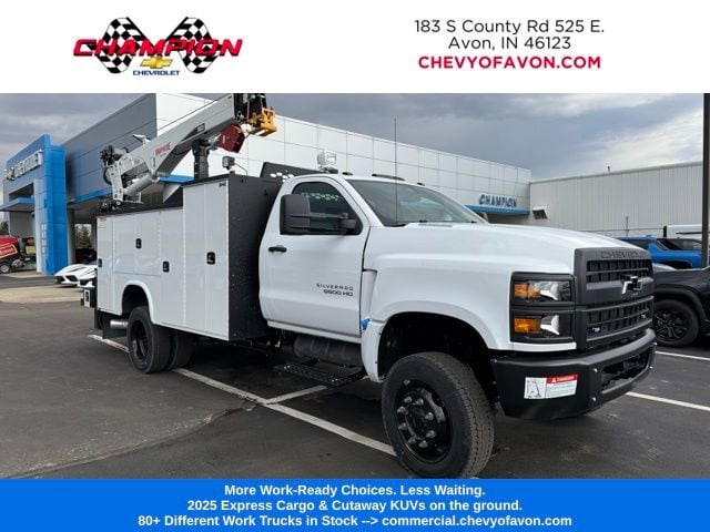 2024 Chevrolet Silverado 4500 Medium Duty Chassis Cab Work Truck's photo