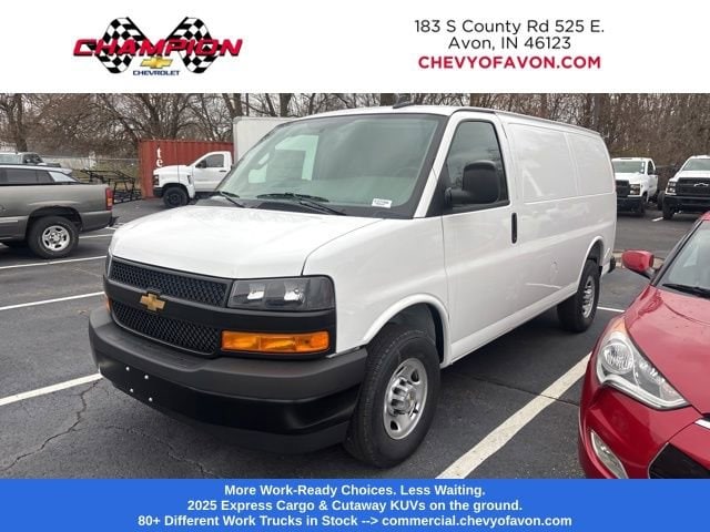 2025 Chevrolet Express Cargo Work Van's photo
