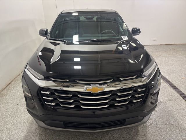 2026 Chevrolet Equinox LT photo 2