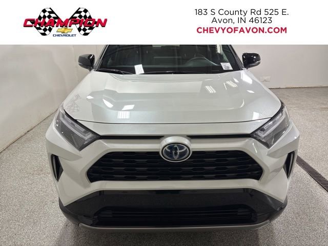 2024 Toyota RAV4 Hybrid XSE photo 2