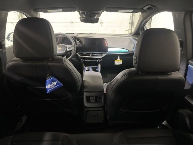 2025 Chevrolet Equinox EV LT - Photo 21