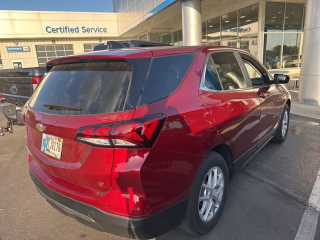 2023 Chevrolet Equinox LT photo 3