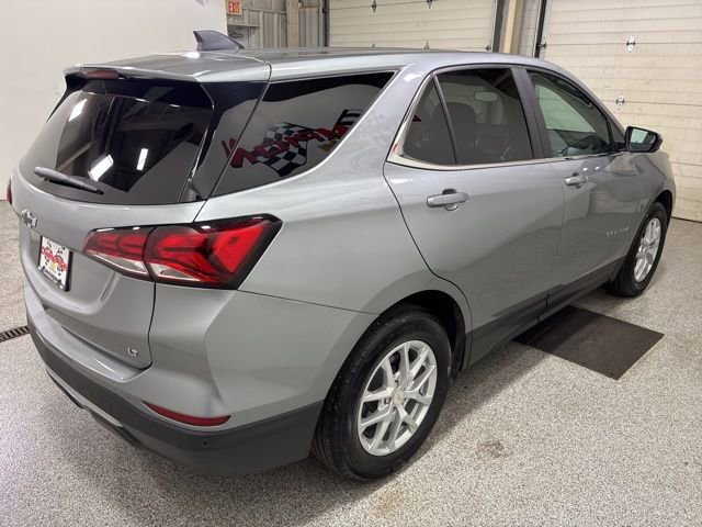 2023 Chevrolet Equinox LT photo 4