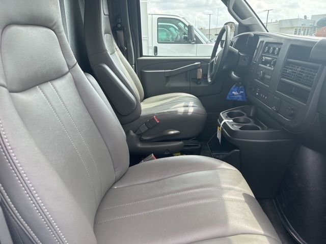 2025 Chevrolet Express Cargo Work Van - Photo 15