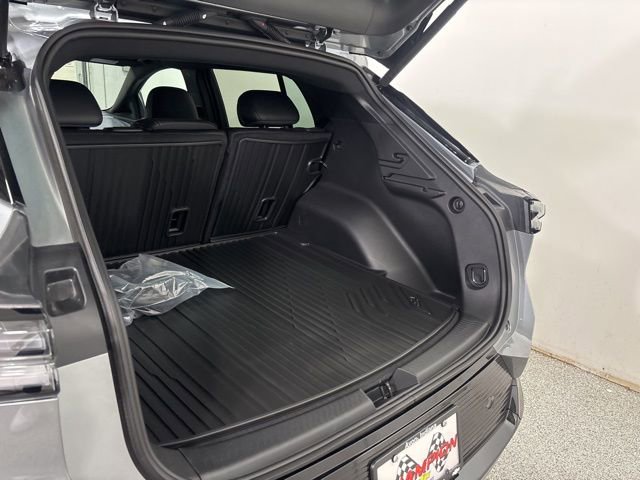 2025 Chevrolet Equinox EV LT - Photo 17