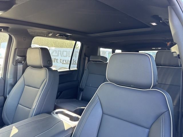 2026 Chevrolet Suburban Premier - Photo 47