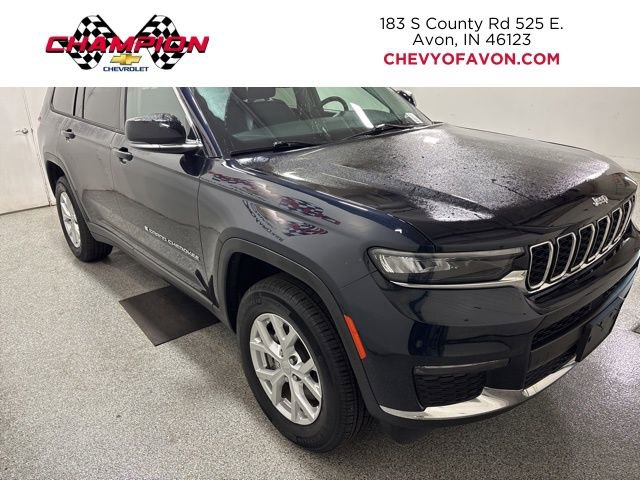 2023 Jeep Grand Cherokee Limited photo 3