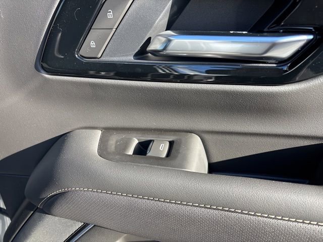 2026 Chevrolet Suburban Premier - Photo 24