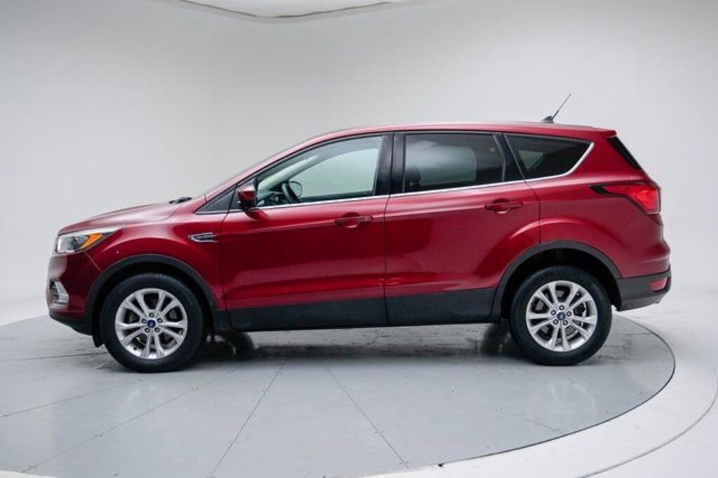 Used 2019 Ford Escape SE
