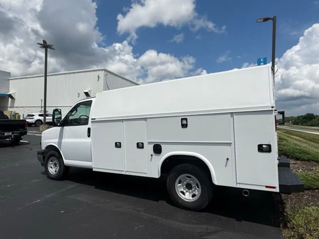 New 2025 Chevrolet Express Cutaway 3500 1WT Cutaway Van