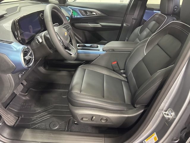 2025 Chevrolet Equinox EV LT - Photo 44