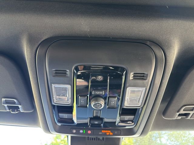 2026 Chevrolet Suburban Premier - Photo 65