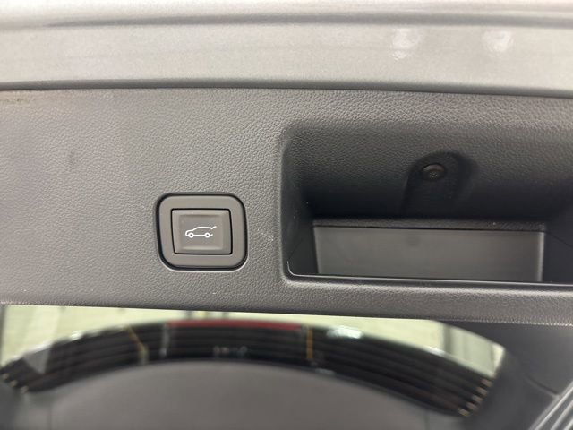 2025 Chevrolet Equinox EV LT - Photo 20