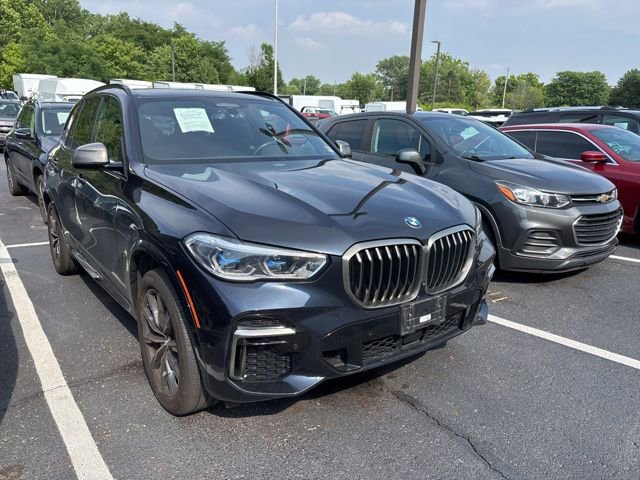 2023 Bmw X5 M50i photo 2