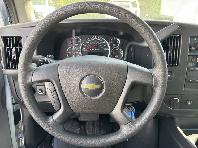 2025 Chevrolet Express Cargo Work Van - Photo 24