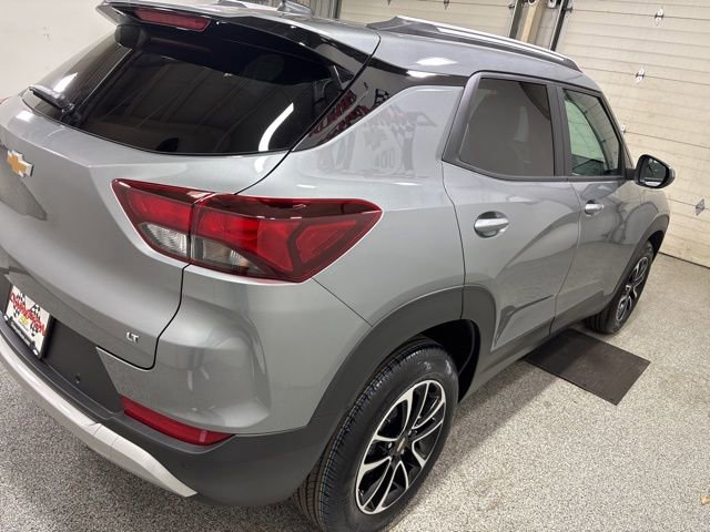 2025 Chevrolet Trailblazer LT photo 4