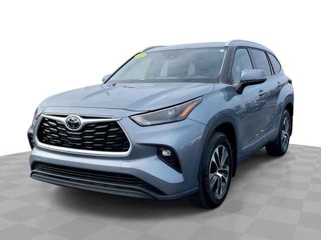 2022 Toyota Highlander XLE's photo