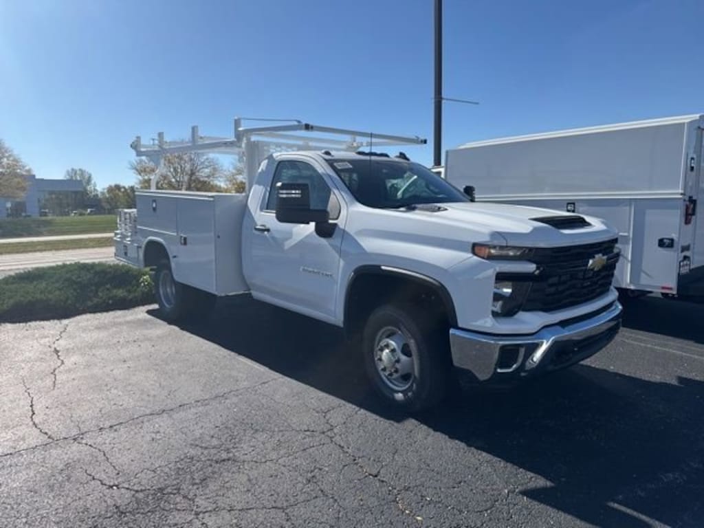 New 2025 Chevrolet Silverado 3500 HD Chassis Cab Work Truck Truck