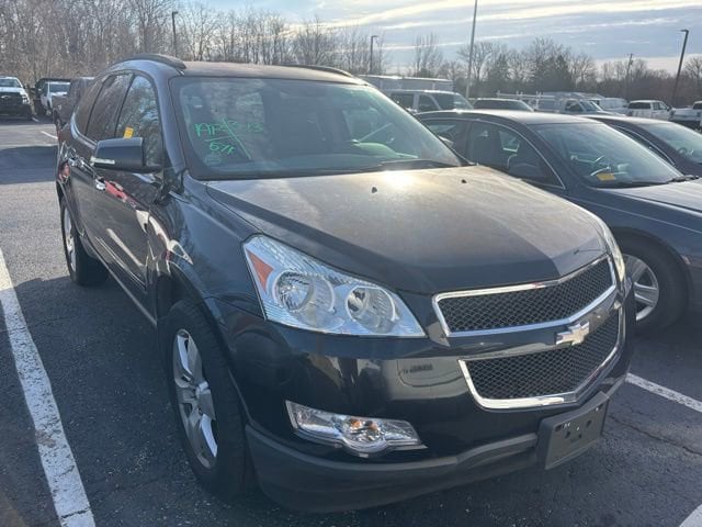 Used 2010 Chevrolet Traverse 1LT with VIN 1GNLRFEDXAJ237017 for sale in Avon, IN