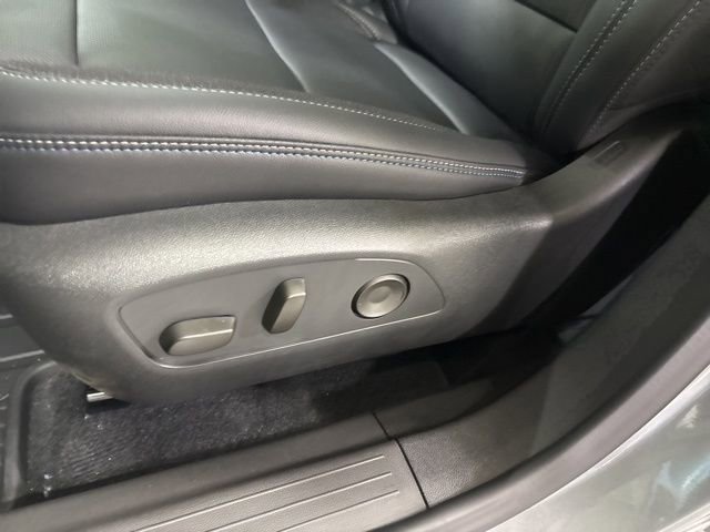 2025 Chevrolet Equinox EV LT - Photo 45