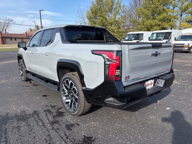 2025 Chevrolet Silverado EV RST - Photo 8
