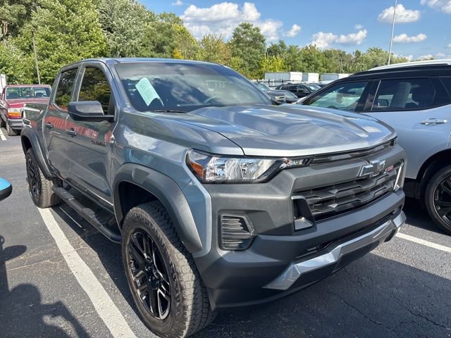 2023 Chevrolet Colorado Trail Boss photo 2