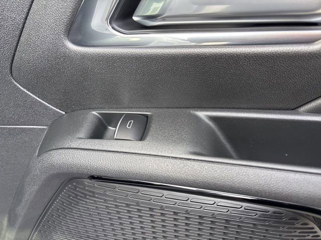 2025 Chevrolet Silverado EV RST - Photo 21