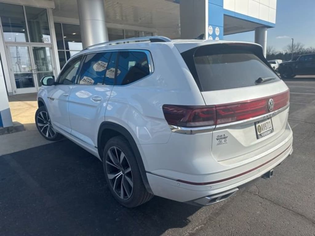 Used 2025 Volkswagen Atlas 2.0T SEL Premium R-Line